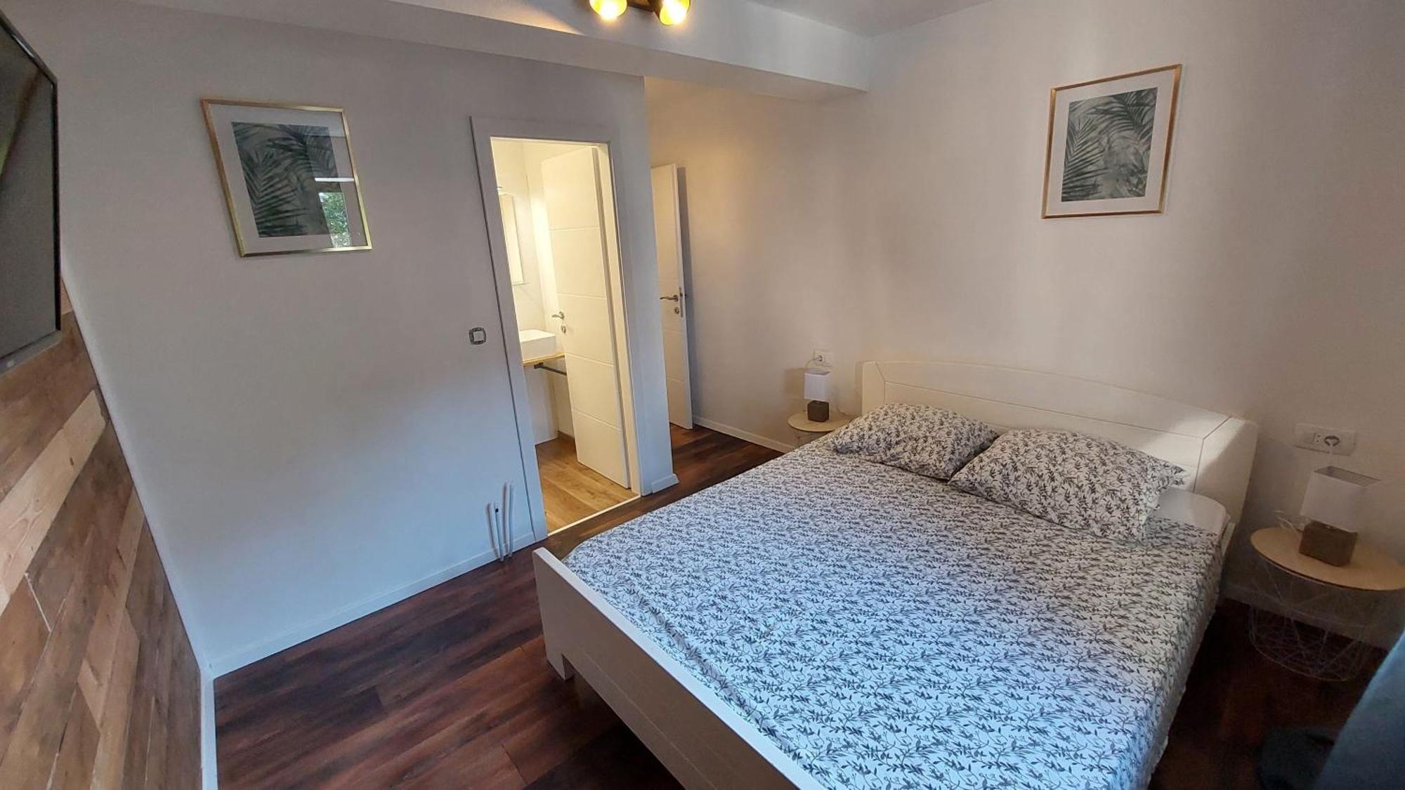 Apartment Jelsa 5703A Bagian luar foto
